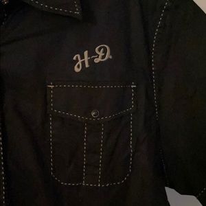 Women’s Harley Davison snap front shirt